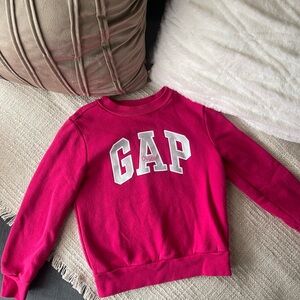 EUC GAP Fuchsia Logo Sweatshirt -Girls